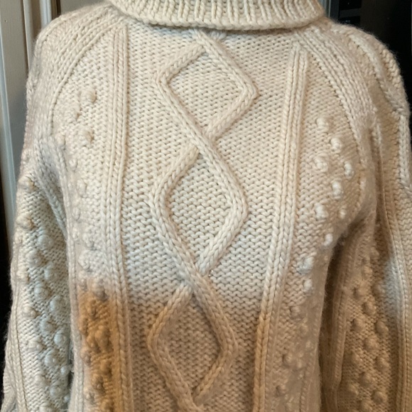 “HAND KNIT” Vintage Beige “Popcorn” Pattern 100% Wool Sweater. - Picture 5 of 14